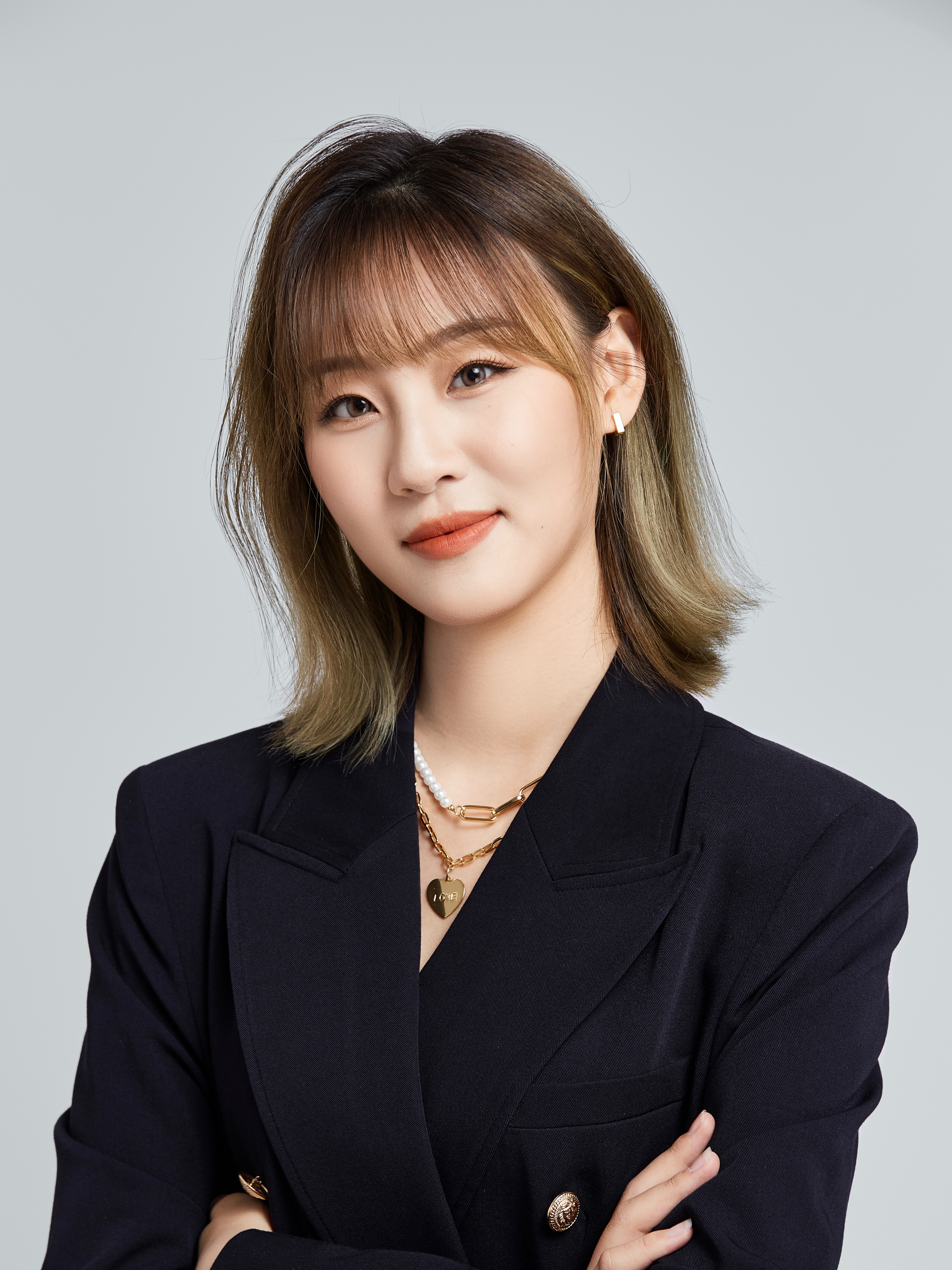 Yixuan Wang